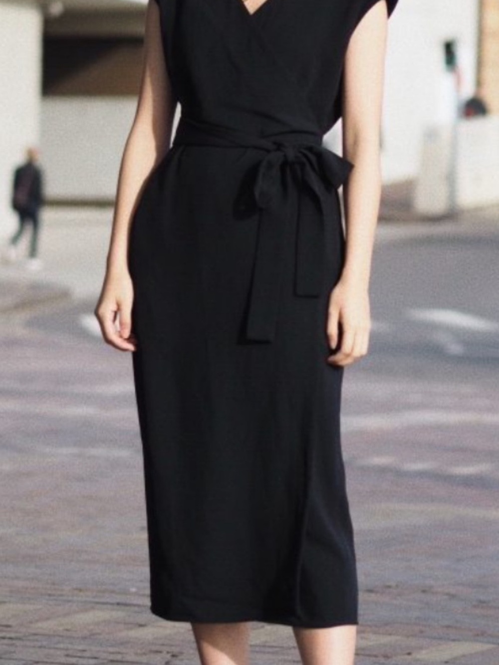 Everlane Black Wrap Midi Dress - Women